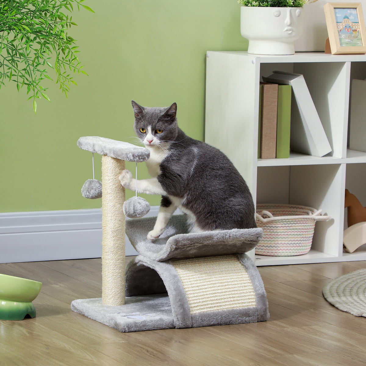 Albero Tiragraffi per Gatti in Peluche con Palo in Sisal, Cuccia e 2 Palline, 40x30x43cm, Grigio