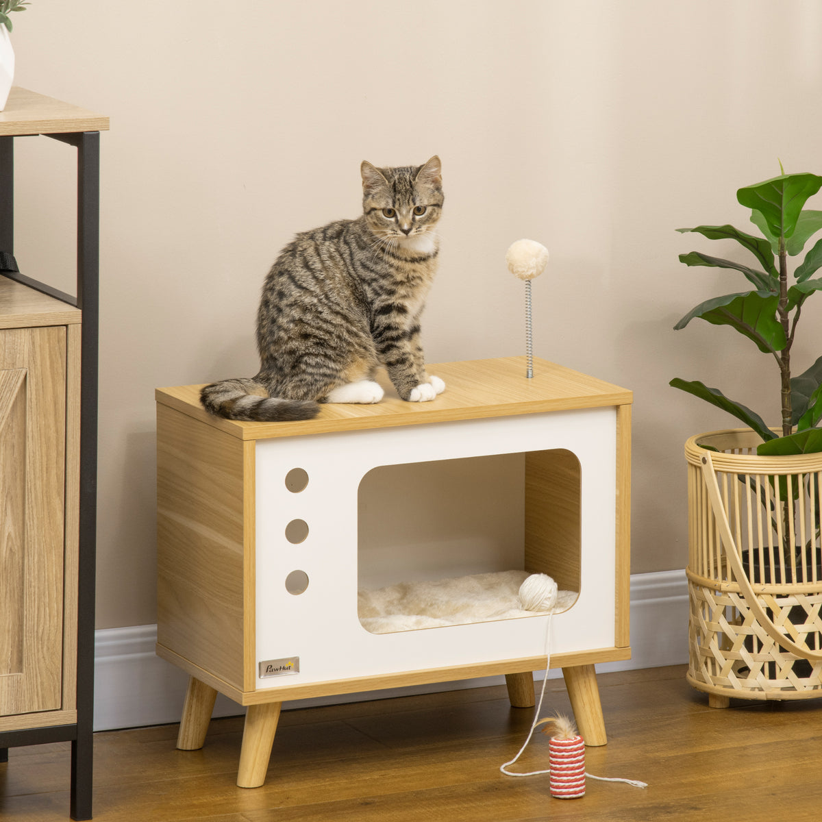 Casetta per Gatti in Truciolato a forma di Televisore con Cuscino e Pallina Giocattolo, 50x28x43 cm